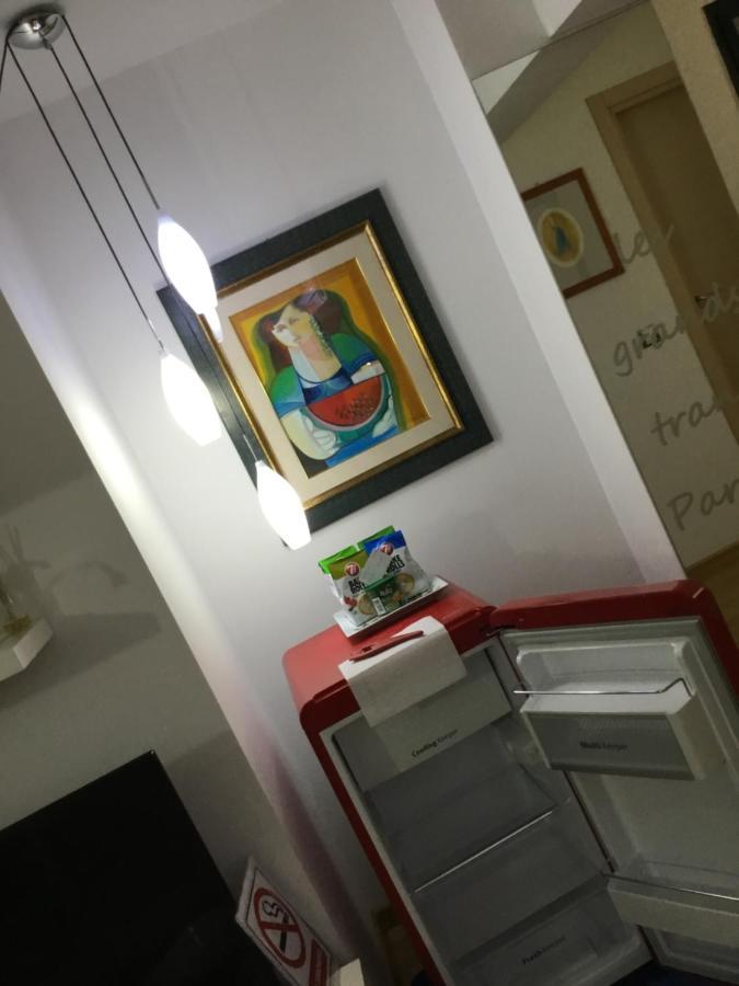 White Dream Suites Яссы Экстерьер фото