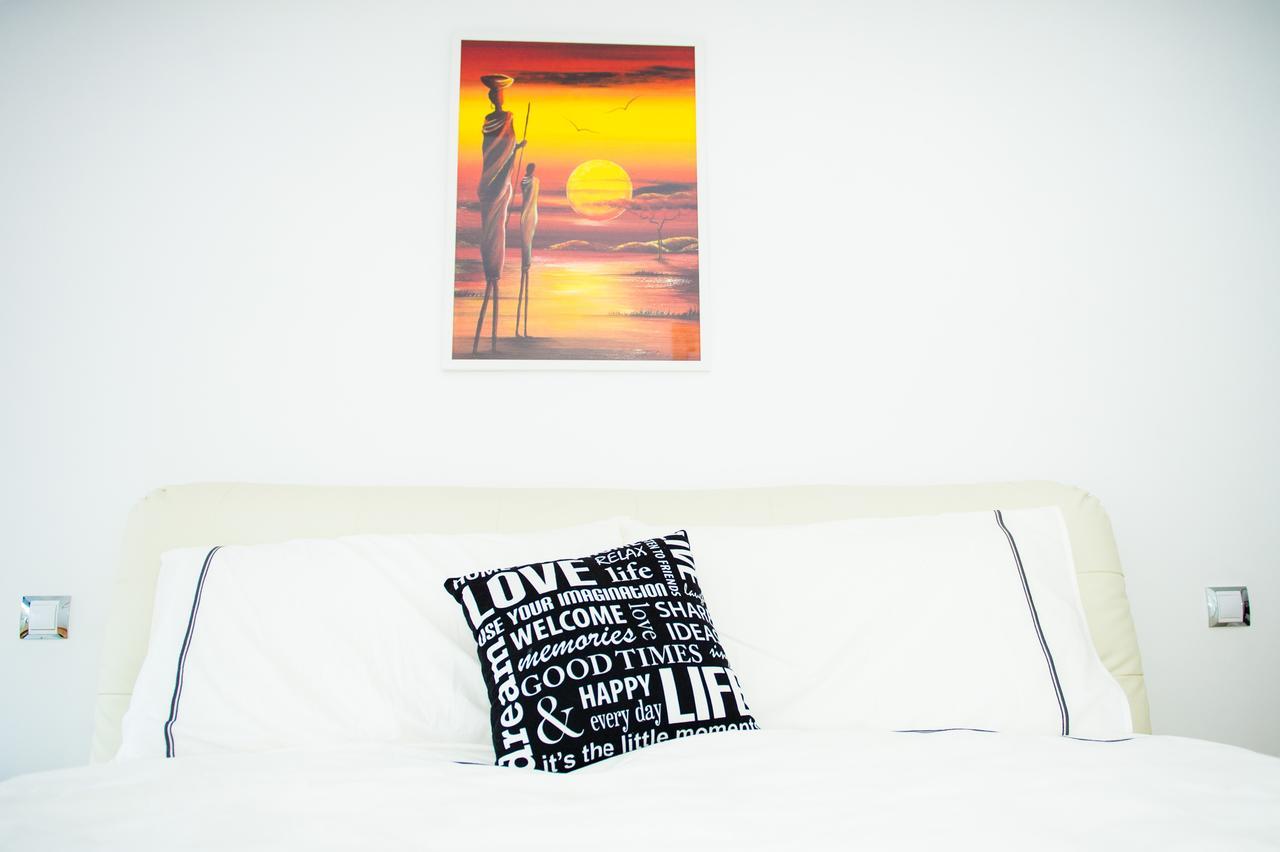 White Dream Suites Яссы Экстерьер фото