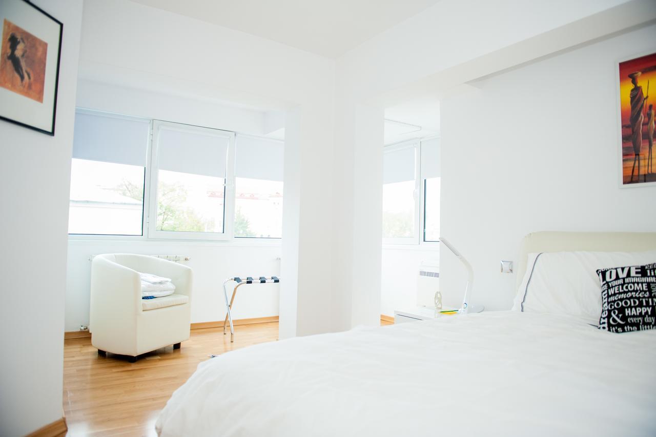 White Dream Suites Яссы Экстерьер фото